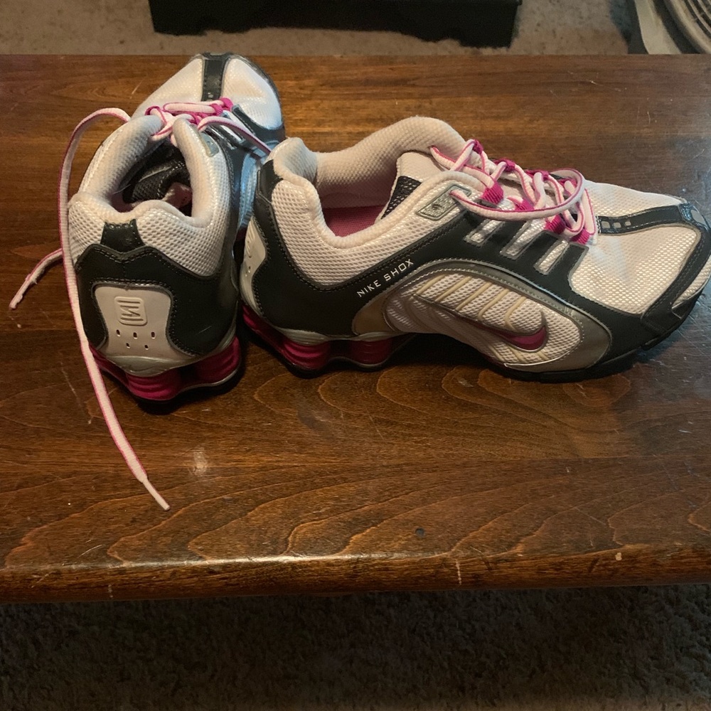 Nike Shox like new!